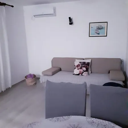 Lasic Rogoznica (Sibenik-Knin)