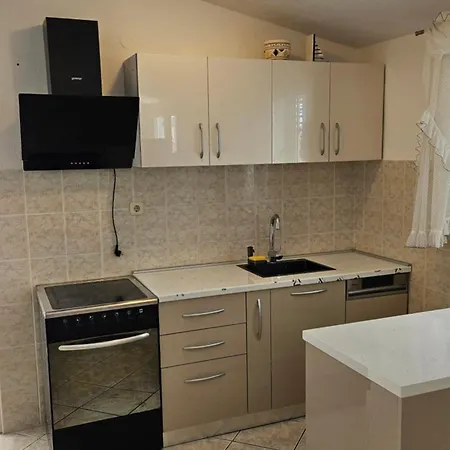 Apartment Lasic *