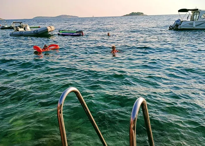 Apartman Lasic Rogoznica (Sibenik-Knin)