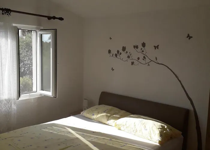 Lasic Rogoznica (Sibenik-Knin)